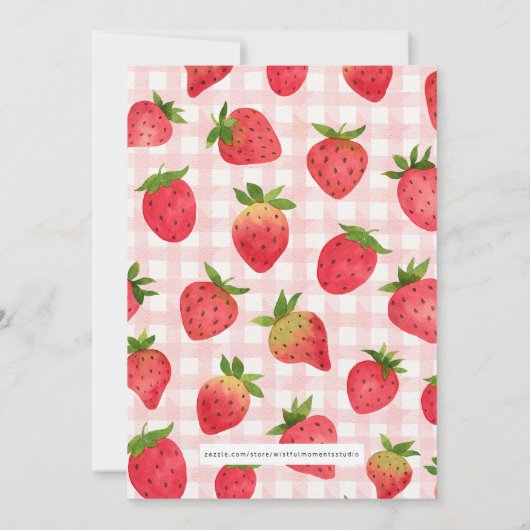 Aardbei Roze Gingham Meisje Baby shower Invite Kaart (Achterkant)