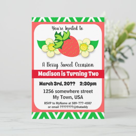 Aardbei Summer Birthday Party Invitations Kaart (Staand voorkant)