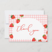 Aardbei verjaardag roze geruite bes bedankkaart (Voorkant)