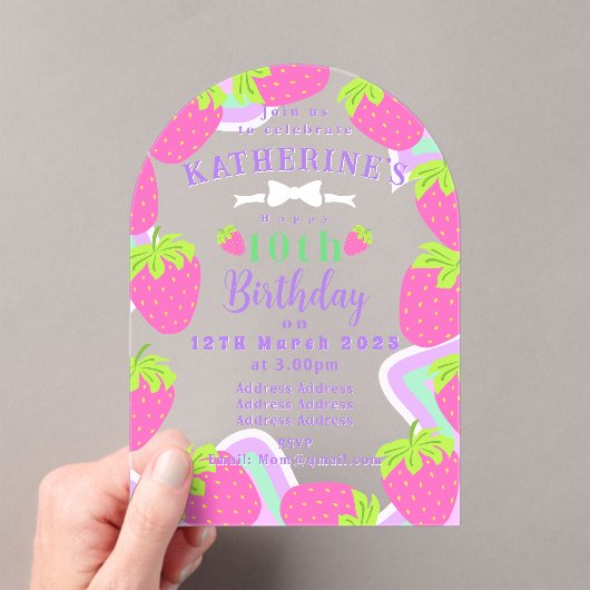 Aardbei Verjaardag Roze Uitnodigingskaart Acryl Uitnodigingen (Insitu (Draagbaar))