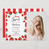 Aardbei verjaardagsfoto uitnodiging (Voorkant / Achterkant)