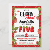 Aardbei Vijf Verjaardagsfeestuitnodiging Kaart (Voorkant)