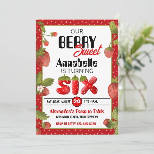 Aardbei Zesde Verjaardagsfeest Uitnodiging (Staand voorkant)