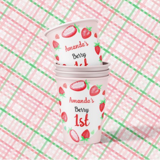 Aardbeien 1e verjaardag bes eerste papieren bekers