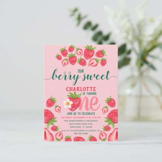 Aardbeien 1e verjaardagsfeestje Bes zoete Roze Briefkaart (Staand voorkant)