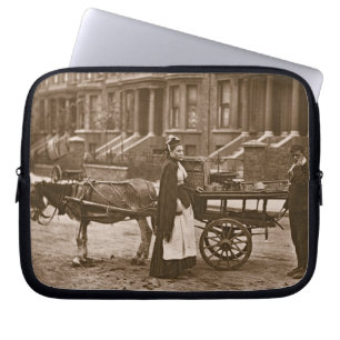 'Aardbeien - allemaal rijp, allemaal rijp!', 1876- Laptop Sleeve