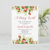 Aardbeien Baby shower Girl Invitation Kaart (Staand voorkant)