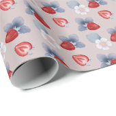 Aardbeien, Bloemen, Bladeren Tegen Roze Achtergron Cadeaupapier (Rol Hoek)