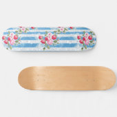  Aardbeien & Bloemen op Blue Stripes Persoonlijk Skateboard (Horizontaal)