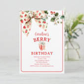 Aardbeien Boog Meisjes Eerste Verjaardag Kaart (Staand voorkant)
