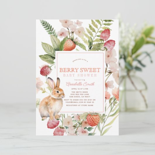 Aardbeien & Bunny Berry Sweet Girl Baby shower Kaart (Staand voorkant)