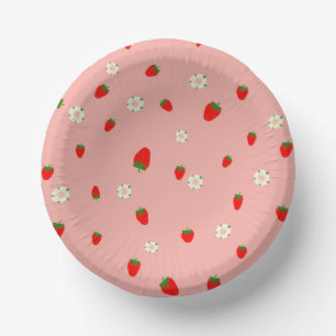 Aardbeien en bloemen papieren kommen