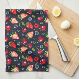 Aardbeien en kersen op een donkere achtergrond theedoek