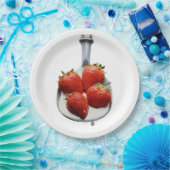 Aardbeien en room. papieren bordje (Feest)
