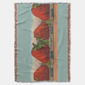 Aardbeien Giant Antiek Fruit Deken (Voorkant Verticaal)