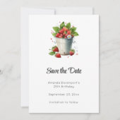 Aardbeien in een emmer save the date (Voorkant)