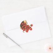  aardbeien in mandje, fruitbessen ronde sticker (Envelop)