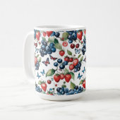 Aardbeien Met Bosbessen En Vlinders Koffiemok (Voorkant links)