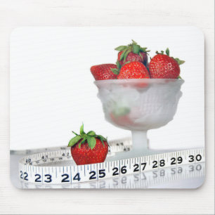Aardbeien met meetlint muismat