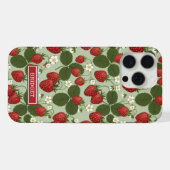 Aardbeien Op Groene Monogram iPhone Hoesje (Achterkant horizontaal)