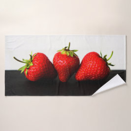 Aardbeien op wit over zwart BTCNA Bad Handdoek