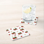 Aardbeien papieren onderzetters met bloesems op wi (Insitu)