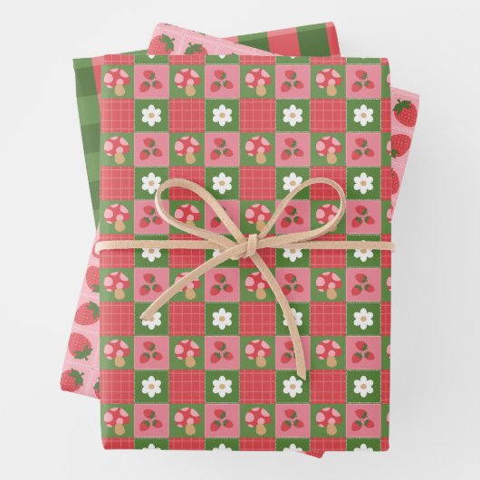 Aardbeien Picknick Cadeau Inpakpapier Roze Gingham Vel (In situ)