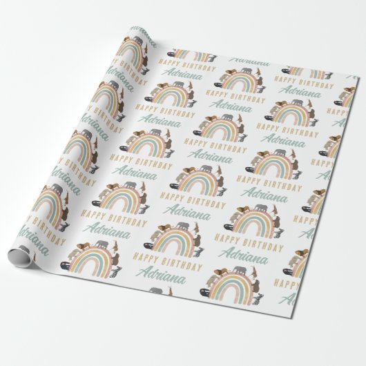 Aardbeien Regenboogdieren Oerwoud Birthday naam Cadeaupapier (Uitgerold)