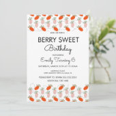 Aardbeien Witte Roze Stoodle Birthday Party Kaart (Staand voorkant)