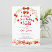 Aardbeien Zoete Baby Shower Uitnodiging (Staand voorkant)