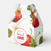 Aardbeienbes Zoete Verjaardag| Berry First Bedankdoosjes (Voorkant Zijde)