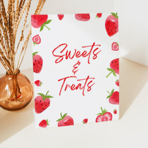 Aardbeienbessen zoete snoepjes en lekkernijen reclamebord met voetstuk