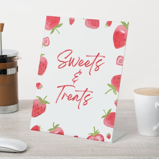 Aardbeienbessen zoete snoepjes en lekkernijen reclamebord met voetstuk (Insitu)