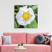 Aardbeienbloesem uitgerekt canvas Print (Insitu (Woonkamer))