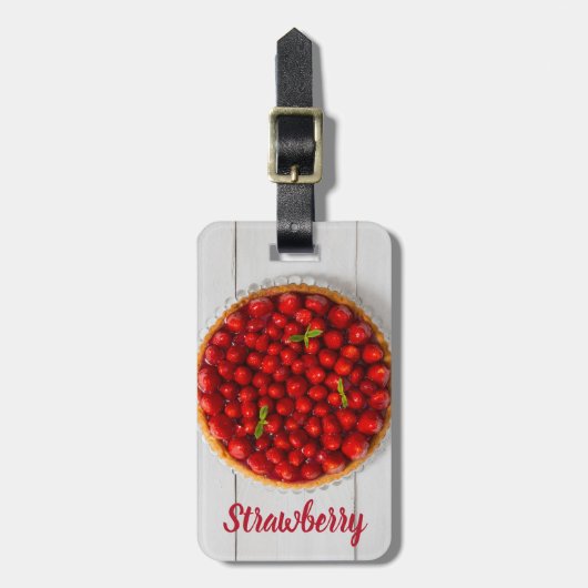 Aardbeiencake met munt op wit hout bagagelabel (Voorkant verticaal)