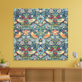 Aardbeiendief William Morris Art Canvas (Insitu (Woonkamer))