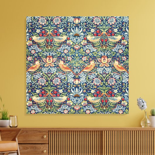 Aardbeiendief William Morris Art Canvas (Insitu (Woonkamer))