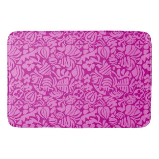 Aardbeienfantasie in roze badmat