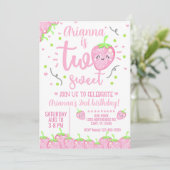 Aardbeienmeisje 2e verjaardag, twee zoete. kaart (Staand voorkant)