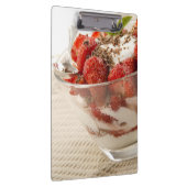 Aardbeiensap met vers yoghurt klembord (Rechts)