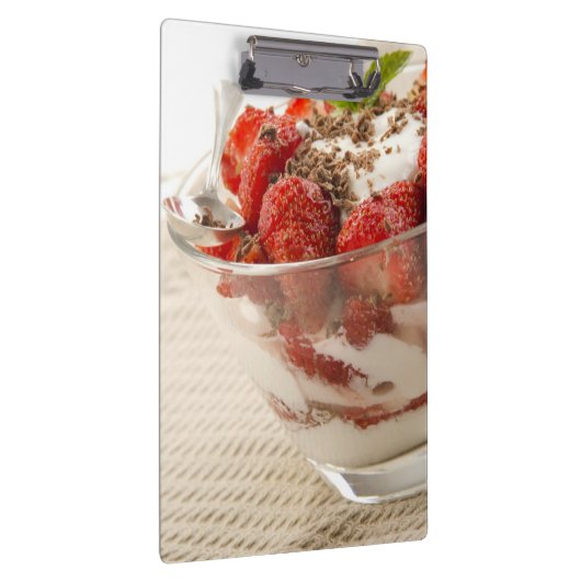 Aardbeiensap met vers yoghurt klembord (Rechts)