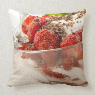 Aardbeiensap met vers yoghurt kussen