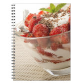 Aardbeiensap met vers yoghurt notitieboek (Voorkant)