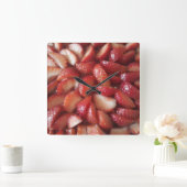 Aardbeienslijmen, gezonde voedselsnack, rode vruch vierkante klok (Huis)