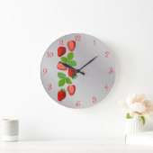 Aardbeienvruchten, keukenkuikens grote klok (Huis)