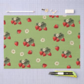Aardbeienweefsel papier op mos groen (Craft)