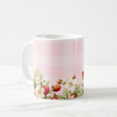 Aardbeiroze geruite babyshower koffiemok (Voorkant links)