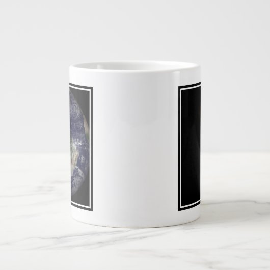 Aarde aan de Equinox. Grote Koffiekop (Voorkant)