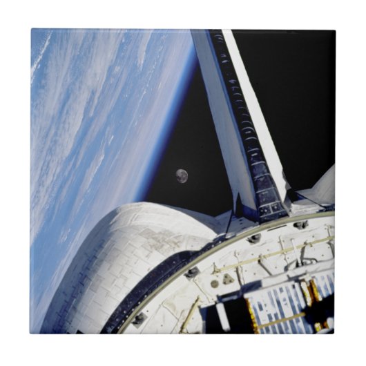 Aarde en Maan vanuit Space Shuttle Discovery Tegeltje (Voorkant)