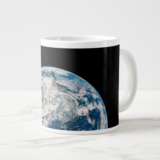 Aarde genomen van de Aollo 8 ruimtesonde. Grote Koffiekop (Voorkant rechts)